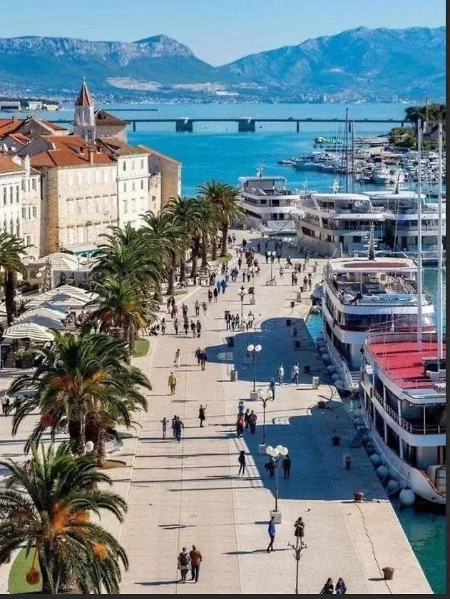 Luxury Apartment Magdalena Trogir 0*,